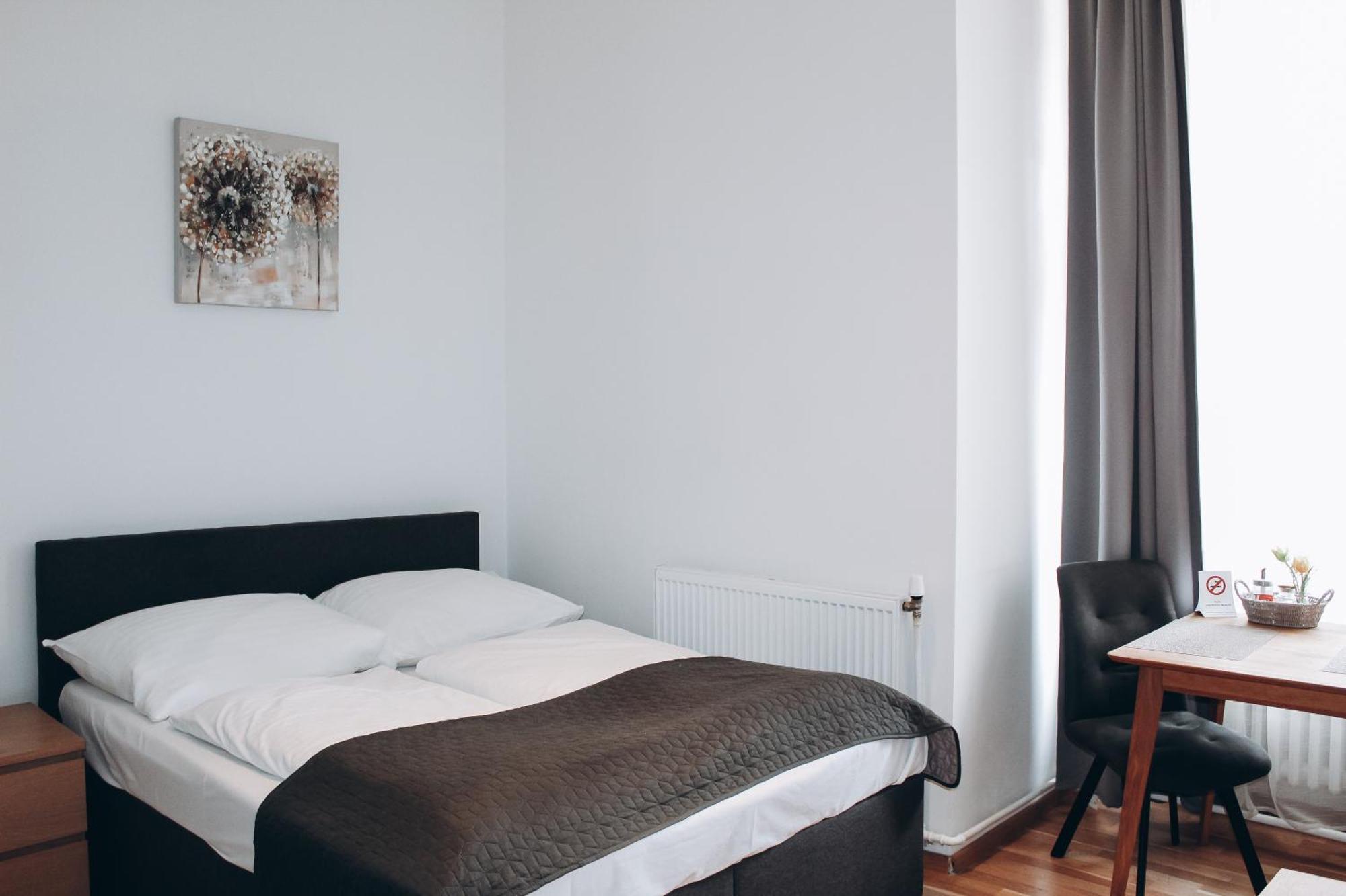 Apartamento Sokolska Praga Exterior foto