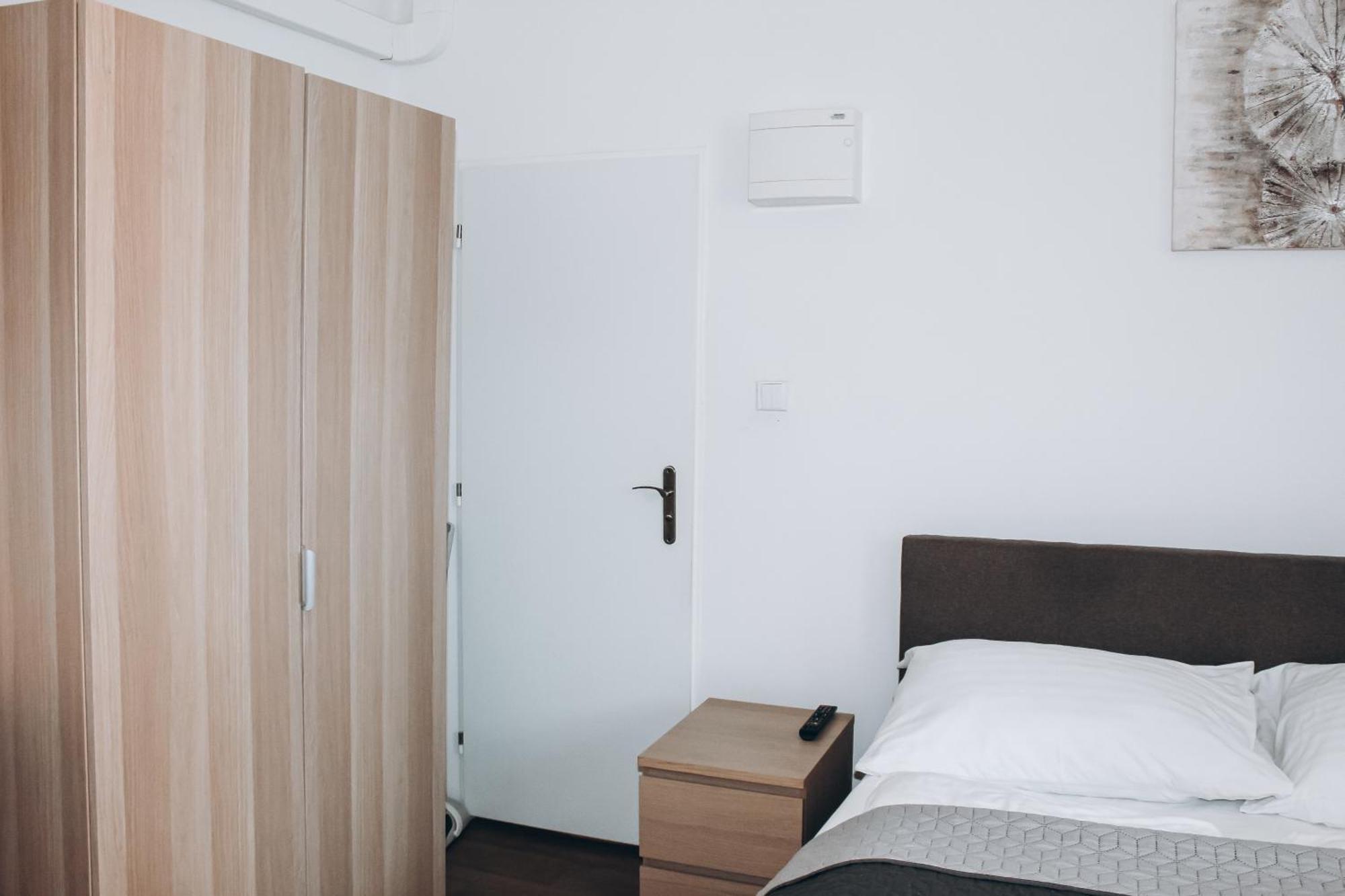 Apartamento Sokolska Praga Exterior foto