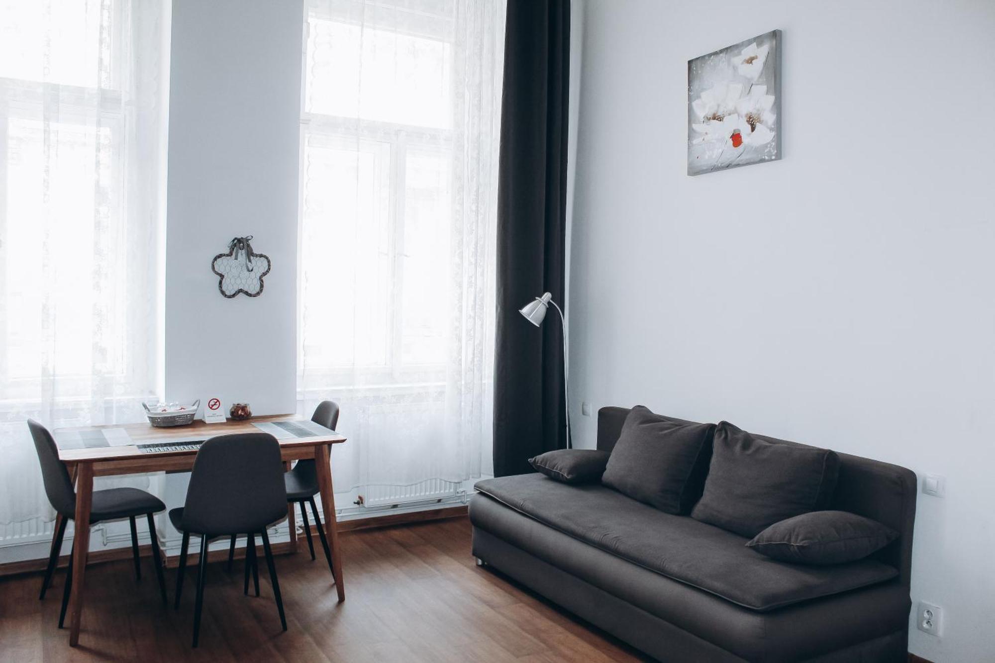 Apartamento Sokolska Praga Exterior foto